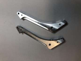 S106/16 - Bras de Support Arrière Carrosserie FF