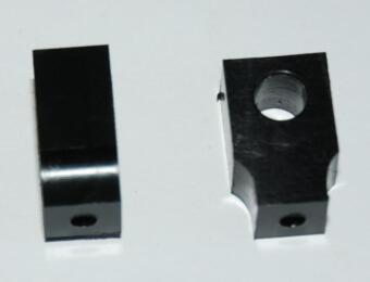 S804 - FF S88R 2012 - Support Axe Arrière