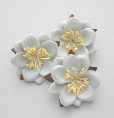 Fleurs en Papier - FLEURS DE CERISIER du Japon Bleu Pâle (x3)