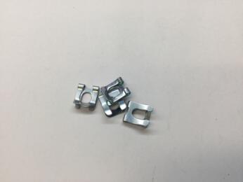 SD2266 - Clips Axe Amortisseur 4mm ( 4 pièces ) - Moto 1/5ème