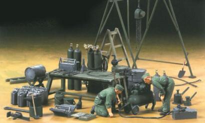 Maquette 1/35 Tamiya - GERMAN FIELD MAINTENANCE TEAM EQUIPEMENT SET ref 23